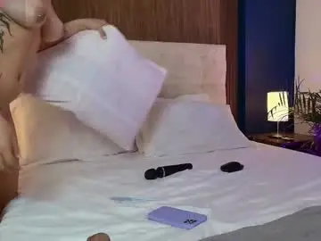 Chaturbate Sex Cam of camilavelour