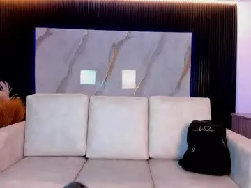 Chaturbate Watch Live Sex Cams of lea_rousse_