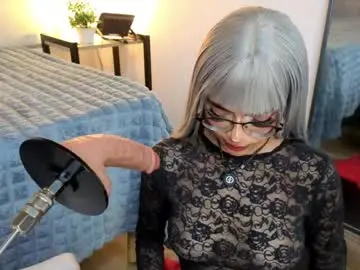 Chaturbate Free Porn Cam of _viollettenoir_
