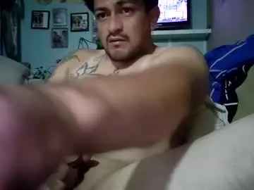 Chaturbate Live Sex Cam of ernestomaravilla141