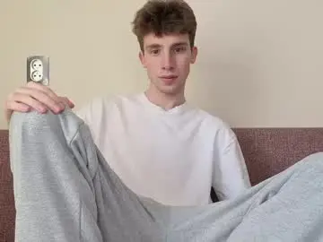 Chaturbate Adult Video Chat of cute_brian