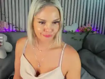 Chaturbate Watch Live Sex Cams of betty_brock
