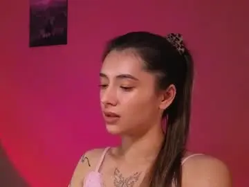 Chaturbate Live Sex Cam of darlabelle