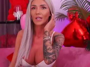 Chaturbate Live Sex Cam of therealfallingangel