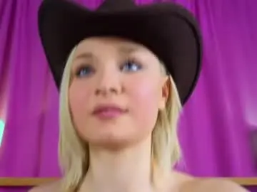 Chaturbate Live Sex Cam of barbarafinch