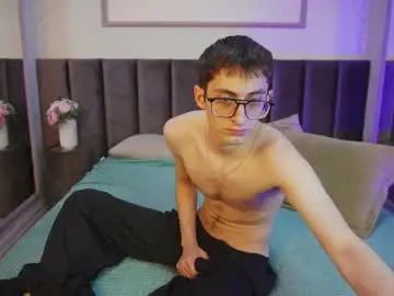 Chaturbate Free Porn Cam of ronbevs
