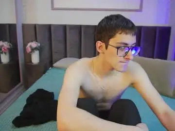 Chaturbate Live Sex Cam of ronbevs