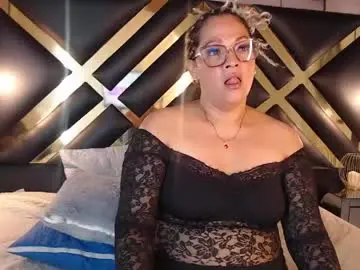 Chaturbate Nude Webcam of samira_lennox
