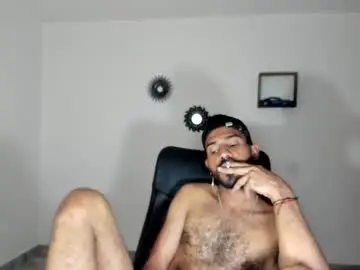 Chaturbate Live Sex of bruce_1111