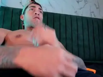 Chaturbate Sex Cam of drakeneumann
