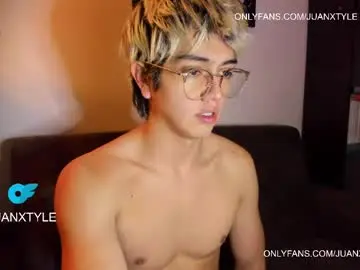Chaturbate Adult Video Chat of juancamroom