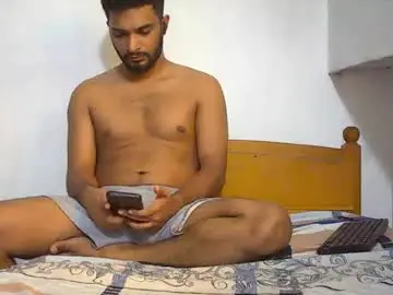 Chaturbate Live Sex Cam of spicybuoy