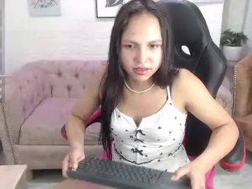 Chaturbate Adult Video Chat of cloeh_tk