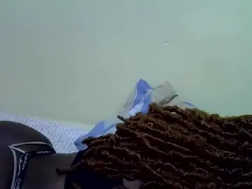 Chaturbate Live Sex Cam of nyla_shal