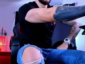 Chaturbate Sex Cam of mightyaaron