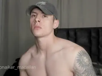 Chaturbate Free Porn Cam of jhonny_macallan