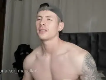 Chaturbate Free Porn Cam of jhonny_macallan