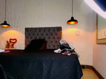 Chaturbate Adult Video Chat of alicia_wonder_dl