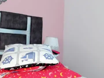 Chaturbate Live Sex Cam of criistybloom