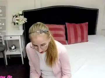 Chaturbate Free Live Porn of foxy_ramona