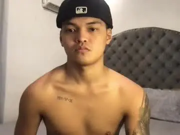 Chaturbate Live Sex of asianhugescott