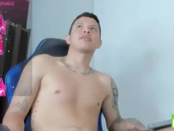 Chaturbate Adult Webcam of steven_skinnyboy