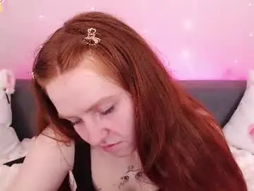Chaturbate Live Sex Cam of evarey_
