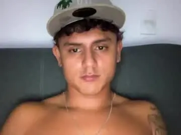 Chaturbate Free Live Porn of bob_pettersonn