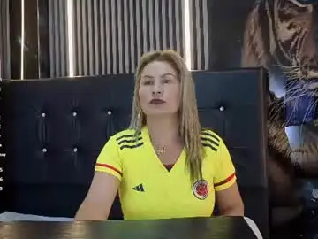 Chaturbate Free Live Porn of pamela_milf46