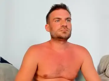 Chaturbate Free Live Porn of 10in_deluxe
