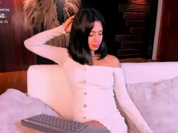 Chaturbate Watch Live Sex Cams of saracorraless