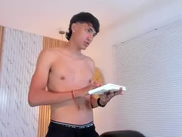 Chaturbate Adult Video Chat of myke_tucker