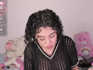 Chaturbate Watch Live Sex Cams of yunahott_
