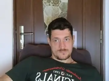 Chaturbate Free Live Porn of tattooedhunk_