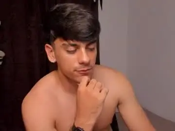 Chaturbate Watch Live Sex Cams of paul_w8