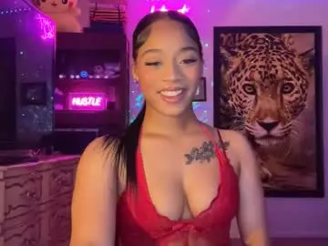 Chaturbate Live Sex Cam of lunaa_11