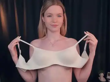 Chaturbate Live Sex Cam of cristasires