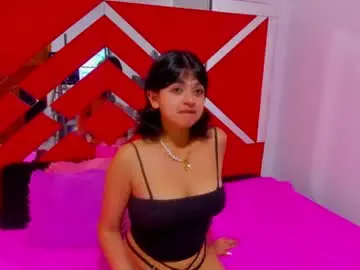 Chaturbate Live Sex Cam of velvet_giirll