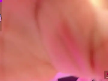 Chaturbate Sex Cam of evelynhoward23