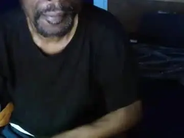 Chaturbate Live Sex of leeguy_hugedick