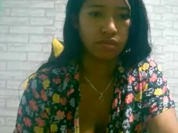 Chaturbate Watch Live Sex Cams of ariah13
