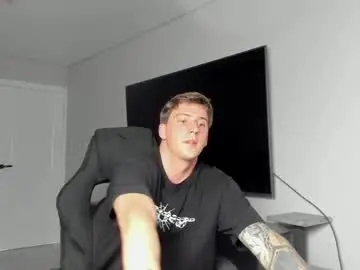 Chaturbate Live Sex Cam of krishort