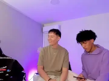 Chaturbate Private Sex Chat of handsomeboys19