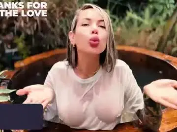 Chaturbate Live Porn of jhenna_greey