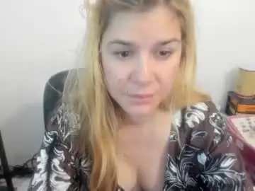 Chaturbate Best live sex cam show of artsyandcraftsy_