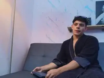 Chaturbate Live Sex Cam of mike_sanz