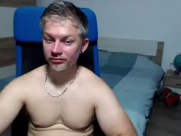 Chaturbate Live Sex Cam of robbyshawz