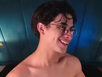 Chaturbate Free Live Porn of aaron_eze