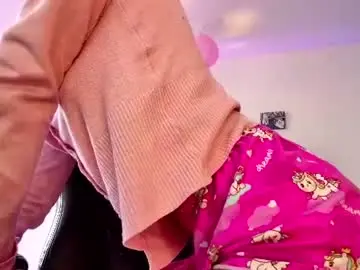 Chaturbate Free Porn Cam of barbie20_