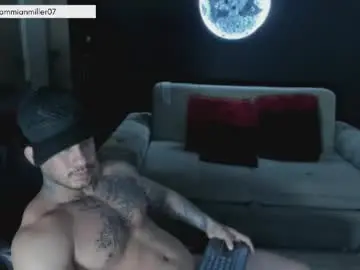 Chaturbate Live Porn of dammianmilleroficial